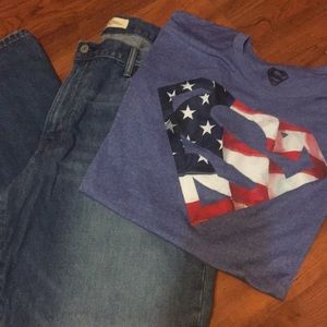 2 piece set. MEN Gap 38x30 jeans and a xl t shirt.